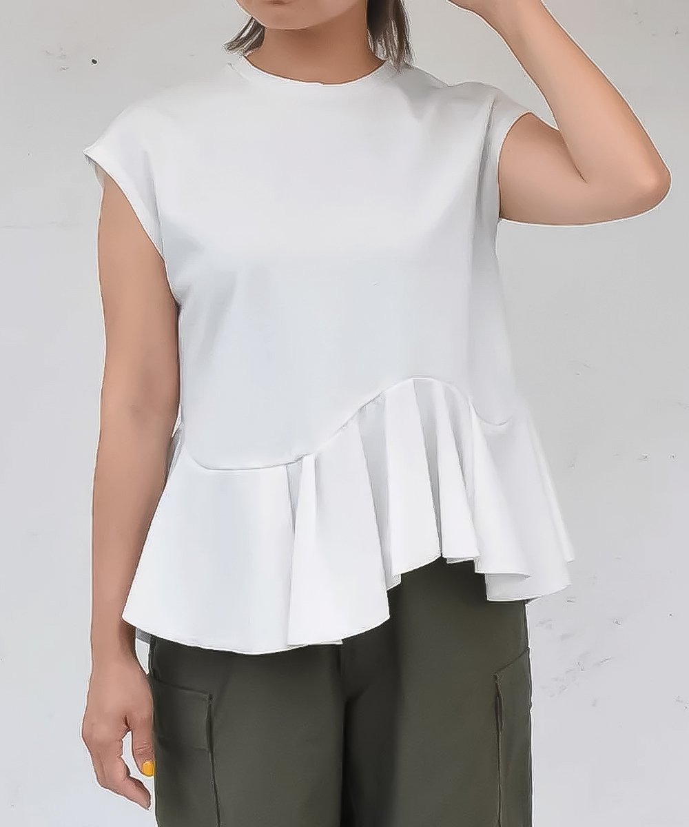 CHIGNONForm Peplum Pullover (White)