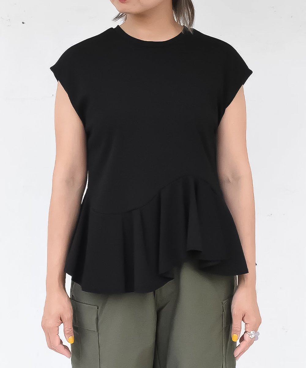 <img class='new_mark_img1' src='https://img.shop-pro.jp/img/new/icons20.gif' style='border:none;display:inline;margin:0px;padding:0px;width:auto;' />CHIGNONForm Peplum Pullover (Black)