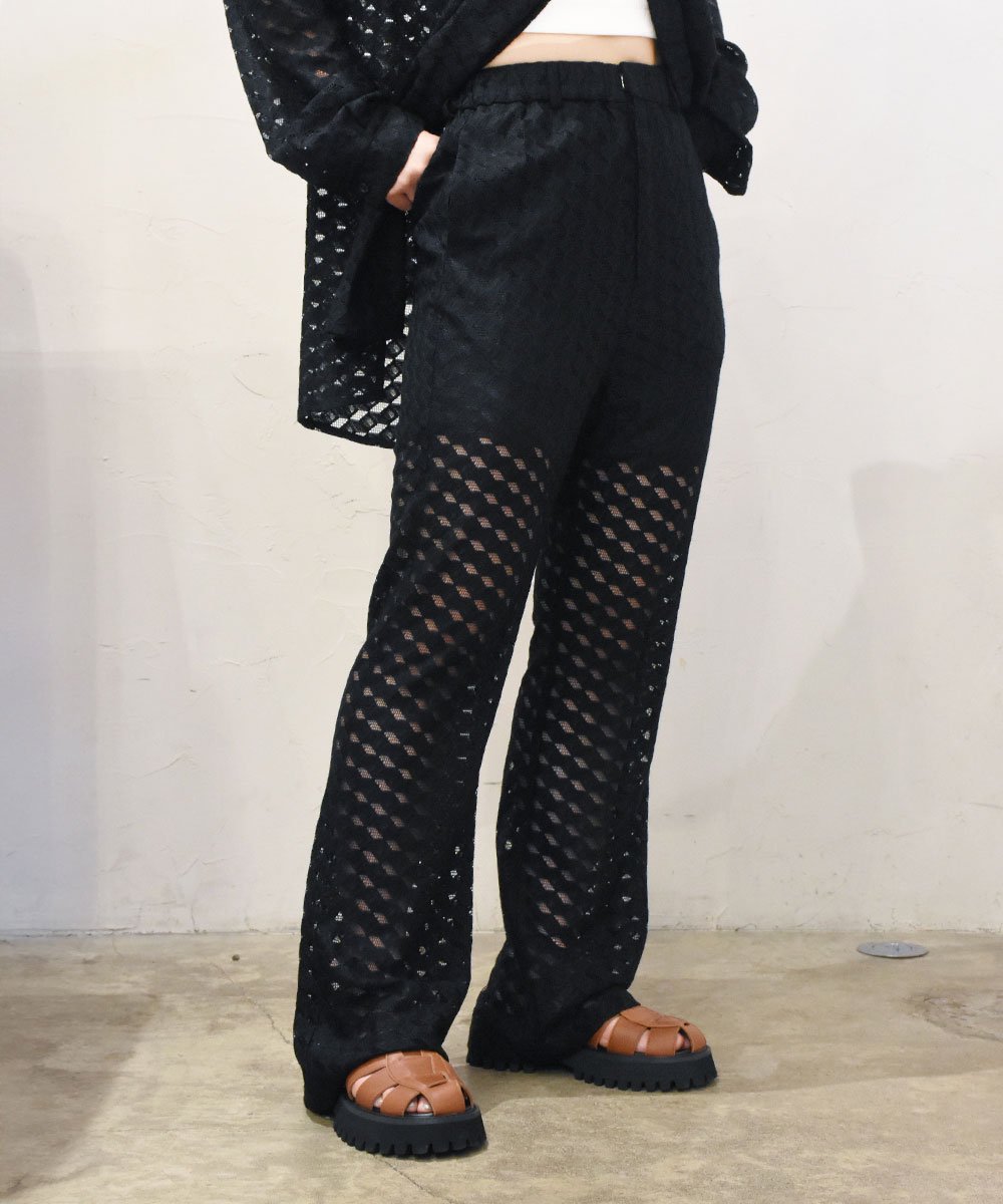 UNSPARELace Flare Pants (Black)<img class='new_mark_img2' src='https://img.shop-pro.jp/img/new/icons20.gif' style='border:none;display:inline;margin:0px;padding:0px;width:auto;' />