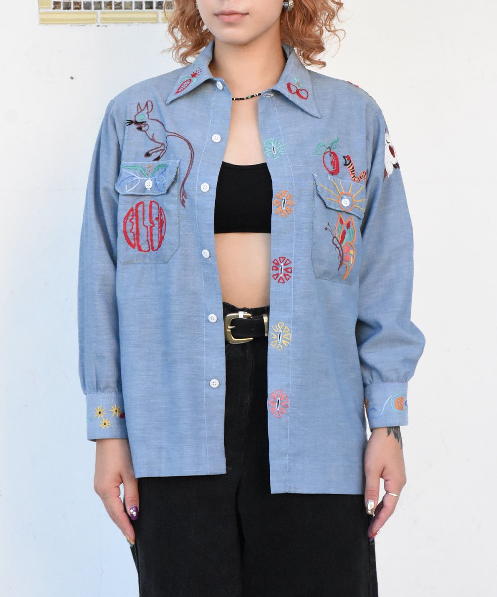 RAYDY VintageVintage Nature Embroidery Shirt (Denim)<img class='new_mark_img2' src='https://img.shop-pro.jp/img/new/icons8.gif' style='border:none;display:inline;margin:0px;padding:0px;width:auto;' />