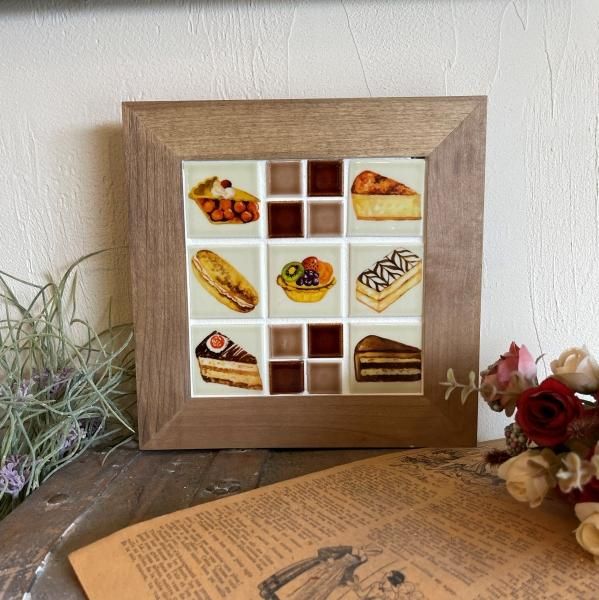 タイルフレーム Cake | インテリア用木製フレーム付き壁飾り