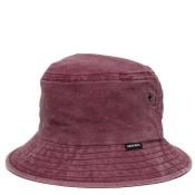 <p>Washed Bucket Hat / Burgundy</p>