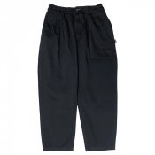 <p>LOOSE CHINO PANTS / Black</p>