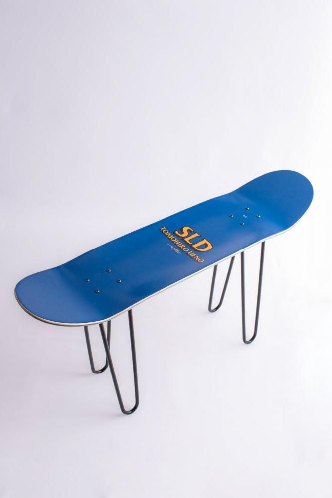 キャラクターテーブル　イス TABLE AND CHAIR SET / Griffon - RESUNCE