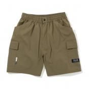 <p>NEWPOLER  LESQUE Stretch Cargo Shorts / Khaki</p>