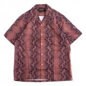 <p><img class='new_mark_img1' src='https://img.shop-pro.jp/img/new/icons5.gif' style='border:none;display:inline;margin:0px;padding:0px;width:auto;' />Python Pattern Open Collar Shirt / Brown</p>