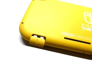 Nintendo switch Lite SDカードを読み込まない故障の修理 - 家電の