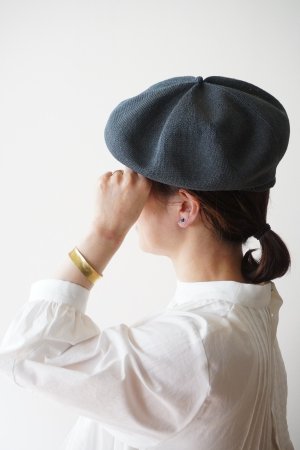 <img class='new_mark_img1' src='https://img.shop-pro.jp/img/new/icons48.gif' style='border:none;display:inline;margin:0px;padding:0px;width:auto;' />【mature ha.】beret top gather big silk