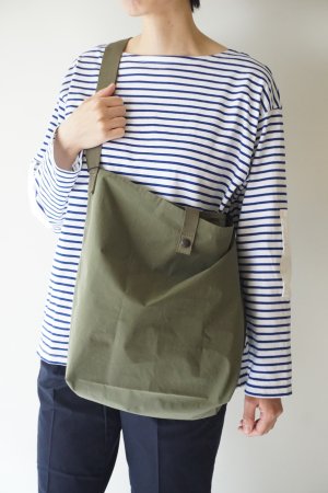 <img class='new_mark_img1' src='https://img.shop-pro.jp/img/new/icons48.gif' style='border:none;display:inline;margin:0px;padding:0px;width:auto;' />【Nigel Cabourn】MULTI BAG COTTON NYLON WEATHER