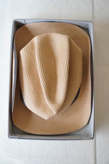 【mature ha.】BOXED HAT 7cm brim switch color line - store room online  shop｜ストアルーム