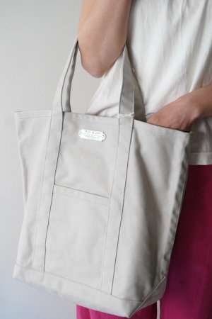 <img class='new_mark_img1' src='https://img.shop-pro.jp/img/new/icons5.gif' style='border:none;display:inline;margin:0px;padding:0px;width:auto;' />R&D.M.Co-TOTE BAG TALL