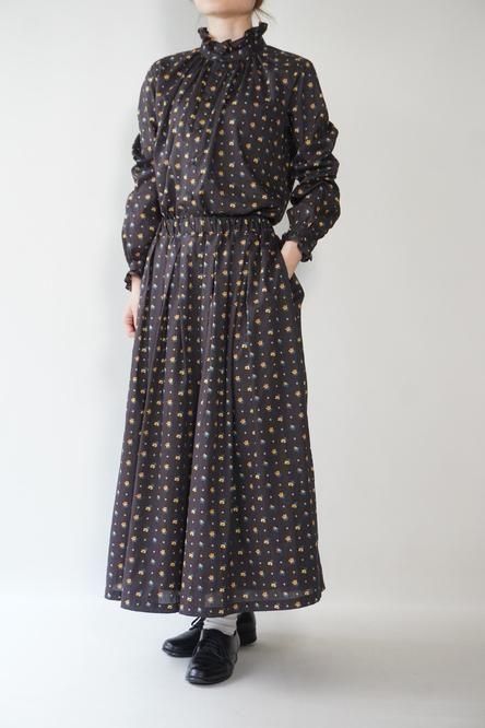 rikoページ　リバティ　Clio クリオ　ロングスカート A PIECE OF LIBRARY】リバティクリオイージースカート - store room