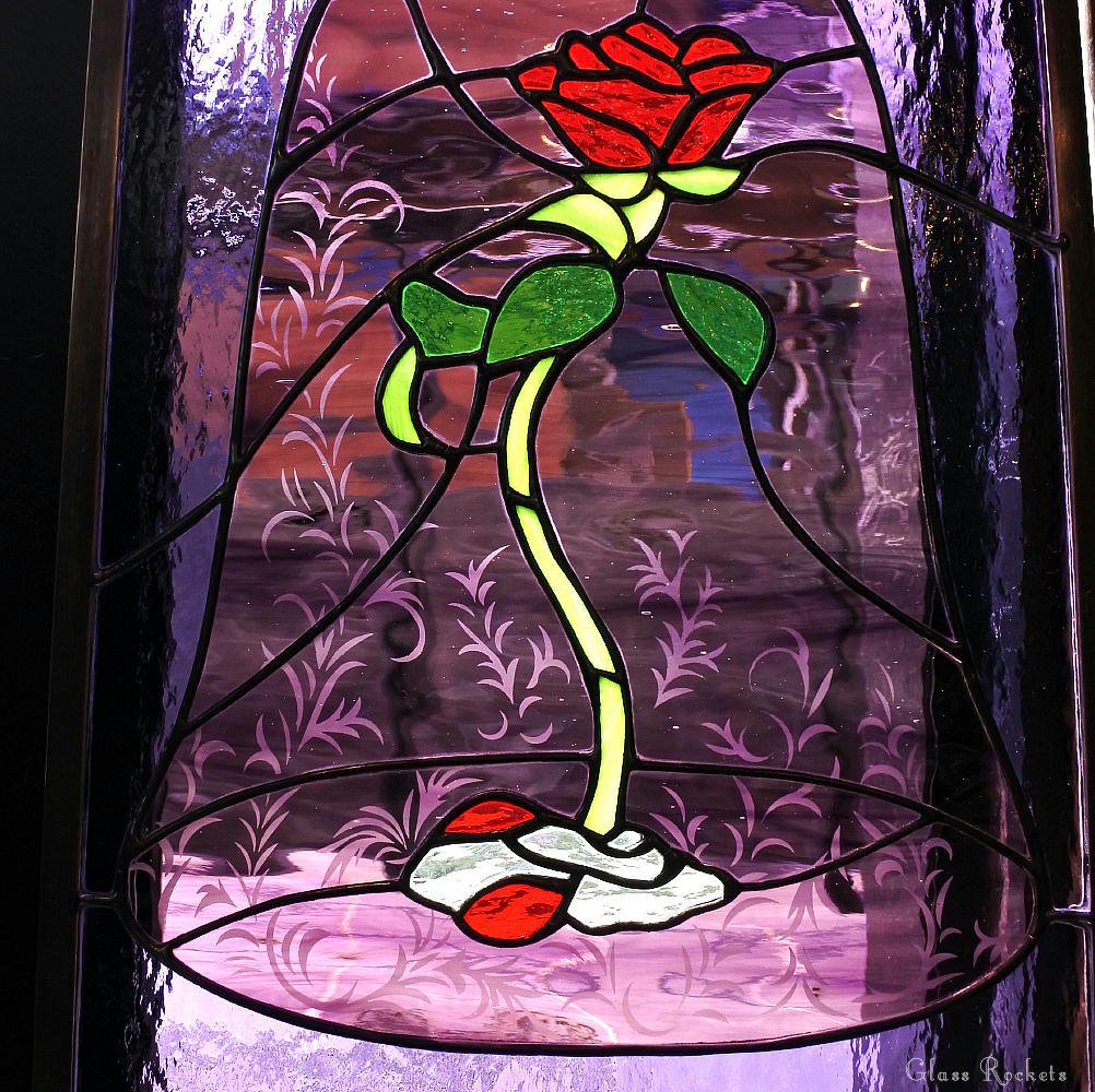 送料無料 美女と野獣 モチーフの薔薇 ステンドグラスパネル 窓 ドア 壁 用 オーダー