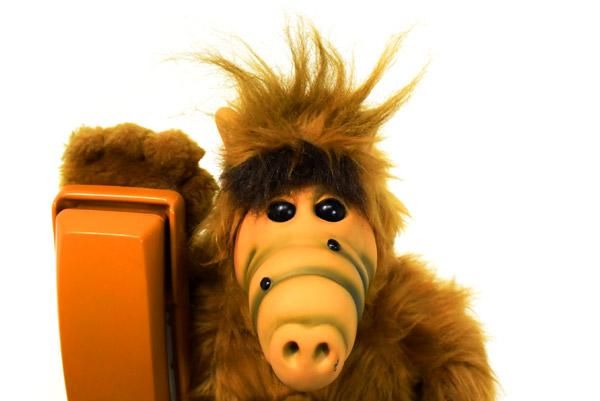 ALF/アルフ 「THE ALF PHONE/ザ・アルフ・フォン(電話機)」 動作
