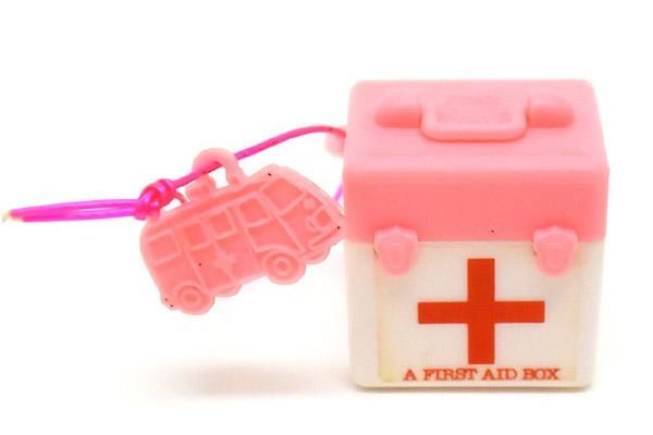 サンリオ☆ハローキティ☆救急箱 Amazon.co.jp: サンリオ(SANRIO) 救急箱 ハローキティ キティ
