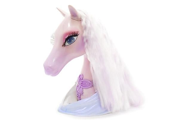 Barbie and the Magic of Pegasus/バービーとペガサスの魔法・ペガサス