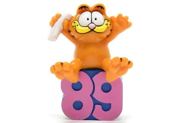 Garfield ガーフィールド Pvcフィギュア ガーフィールド 卒業証書 おもちゃ屋 Knot A Toy ノットアトイ Online Shop In 高円寺