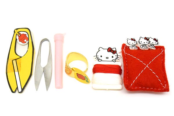 Hello Kitty/ハローキティ・Sewing Kit/ミニソーイングセット/お裁縫箱