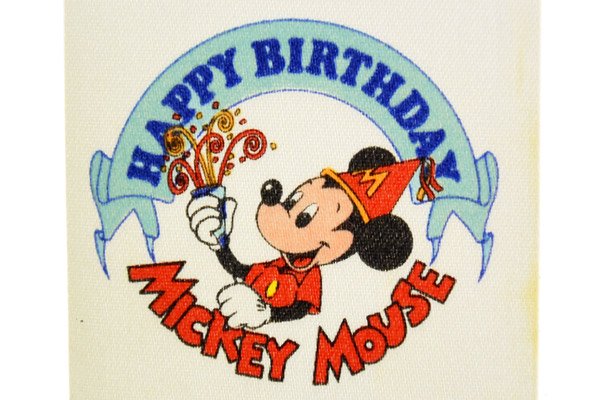 Tokyo Disneyland/東京ディズニーランド・キャスト用非売品スペシャルイベントリボン「HAPPY BIRTHDAY MICKEY  MOUSE/ハッピーバースデーミッキーマウス」1985年 KNot a TOY/ノットアトイ