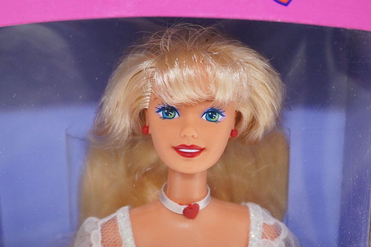 Valentine Romance Barbie/バレンタインロマンスバービー・1996年 