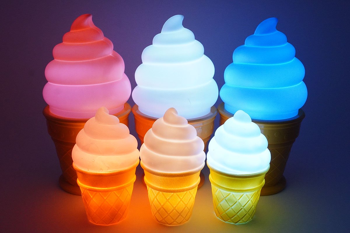 Soft Serve Ice Cream Cone Light・ソフトクリーム型プッシュライト/ランプ・Strawberry/ストロベリー・高さ/約24.5cm  - KNot a TOY/ノットアトイ