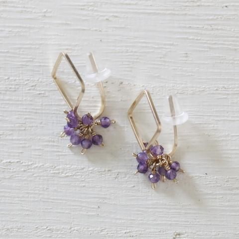可愛い希少 アメジストの鈴蘭カービングピアスチャーム＊ 可愛い希少 アメジストの鈴蘭カービングピアスチャーム＊ 可愛い希少