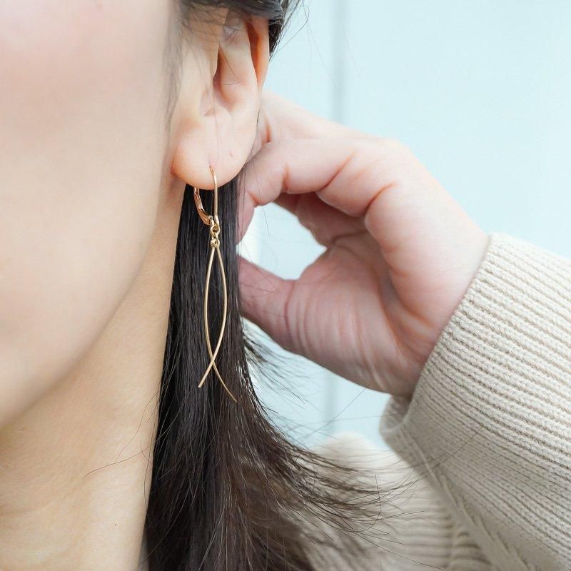 14kgfサーペンティンピアス/イヤリング 14kgfサーペンティンフラワーカービングピアス/イヤリング