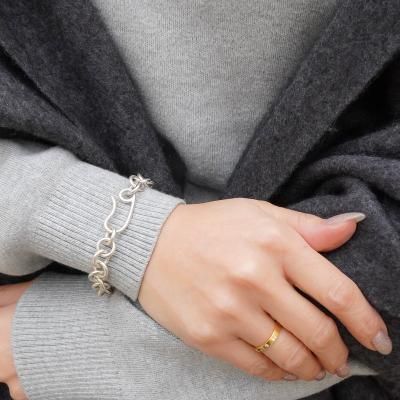 <img class='new_mark_img1' src='https://img.shop-pro.jp/img/new/icons7.gif' style='border:none;display:inline;margin:0px;padding:0px;width:auto;' />7/13ޤǸۡJVLSILVER950/hook bracelet
