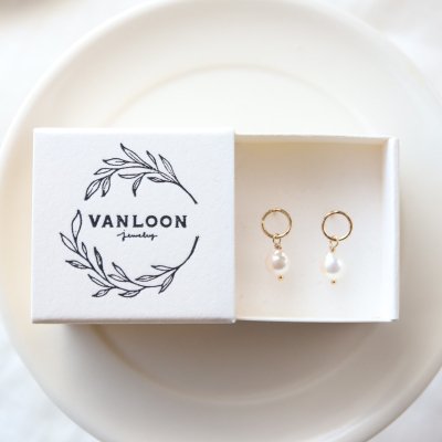[VANLOON] K10/K18 小さなピアス×あこや真珠