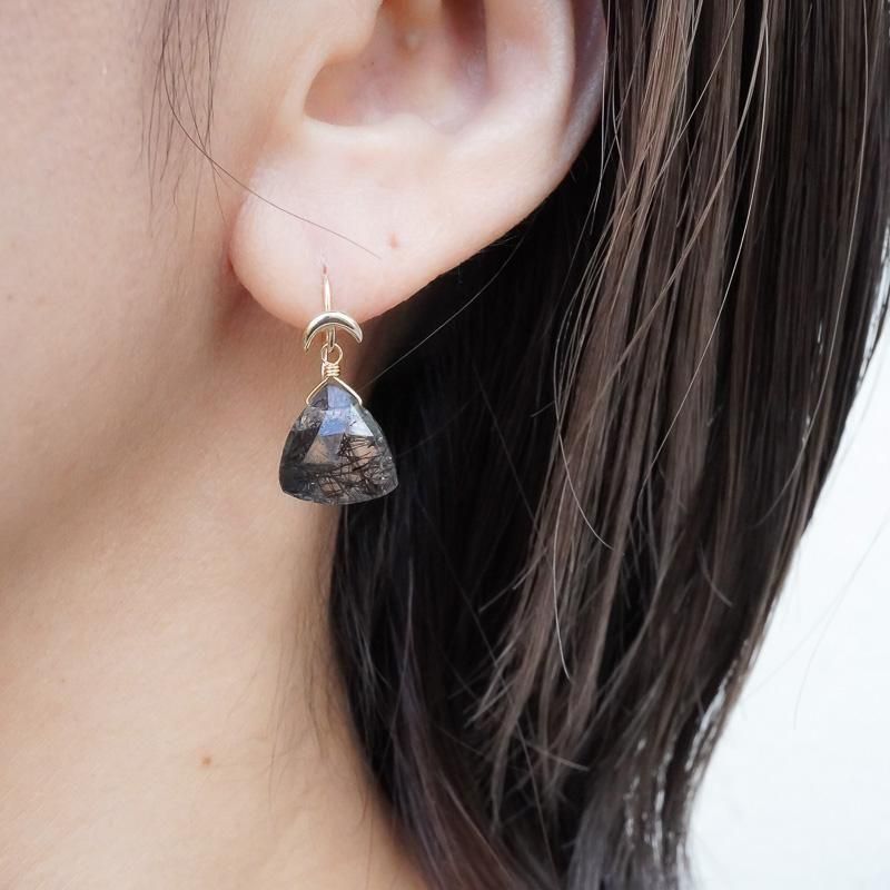 人気特価をすべて 6月28日販売開始]【4日間限定】K10/SOARピアス×ブラックルチル K-POP・アジア