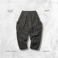 <img class='new_mark_img1' src='https://img.shop-pro.jp/img/new/icons50.gif' style='border:none;display:inline;margin:0px;padding:0px;width:auto;' />GOOPi“Torqued” 3D Military Pants - Asphalt