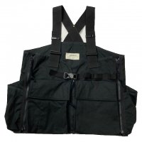 <img class='new_mark_img1' src='https://img.shop-pro.jp/img/new/icons50.gif' style='border:none;display:inline;margin:0px;padding:0px;width:auto;' />ANACHRONORM RIDING UTILITY VEST BLACK