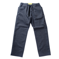 <img class='new_mark_img1' src='https://img.shop-pro.jp/img/new/icons50.gif' style='border:none;display:inline;margin:0px;padding:0px;width:auto;' />NECESSARY OR UNNECESSARY SPINDLE PANTS WOOL CHARCOAL
