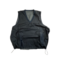<img class='new_mark_img1' src='https://img.shop-pro.jp/img/new/icons15.gif' style='border:none;display:inline;margin:0px;padding:0px;width:auto;' />VOIRY REVERSIBLE VEST INKBLACKxGRAY