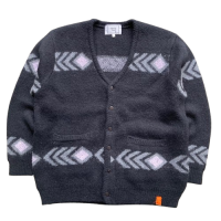 <img class='new_mark_img1' src='https://img.shop-pro.jp/img/new/icons15.gif' style='border:none;display:inline;margin:0px;padding:0px;width:auto;' />TONY TAIZSUN Arrow Mohair Knit Cardigan