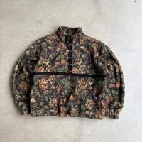 <img class='new_mark_img1' src='https://img.shop-pro.jp/img/new/icons15.gif' style='border:none;display:inline;margin:0px;padding:0px;width:auto;' />VOO FLOWER FLEECE P. O  Black