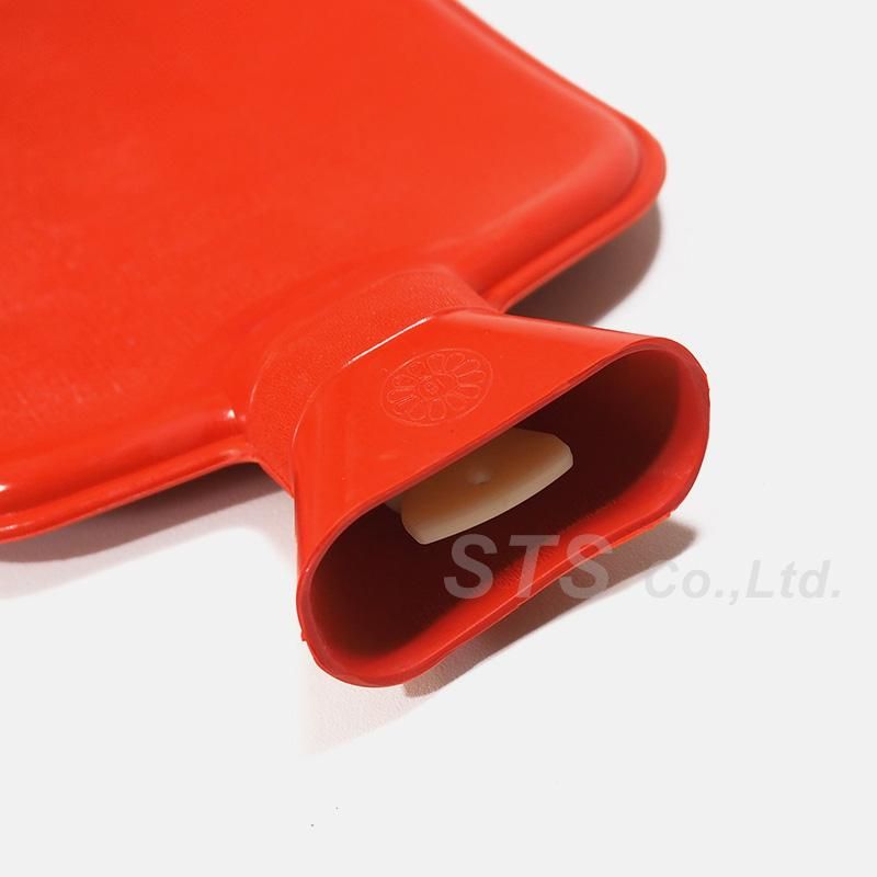 Supreme Hot Water ホットウォーターボトル/ 氷枕/ Supreme Hot Water ホットウォーターボトル/ 氷枕/ - メルカリ