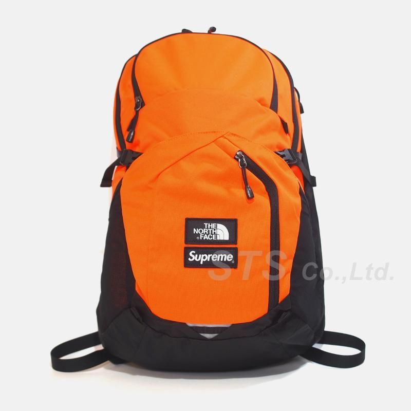 タグ着いたままの未使用品ですSupreme THE NORTH FACE backpack Pocono