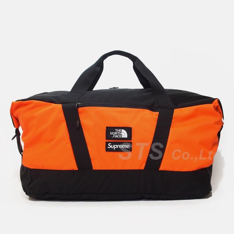 シュプリームTHENOSupreme NORTH FACE Apex Duffel Bag