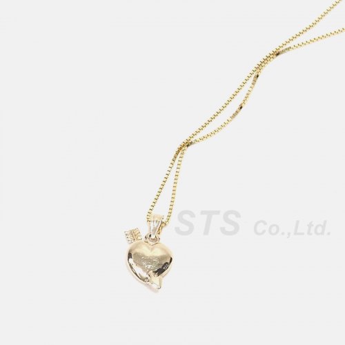 Supreme - Gold Heart and Arrow Pendant