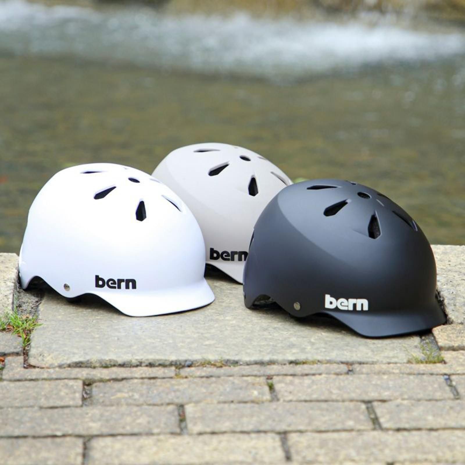 bern - Watts / Matte Sand | ストリートベースの高いデザイン性