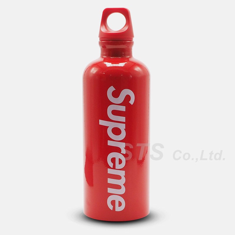 Supreme/SIGG Traveller 0.6L Water Bottle | www.hartwellspremium.com