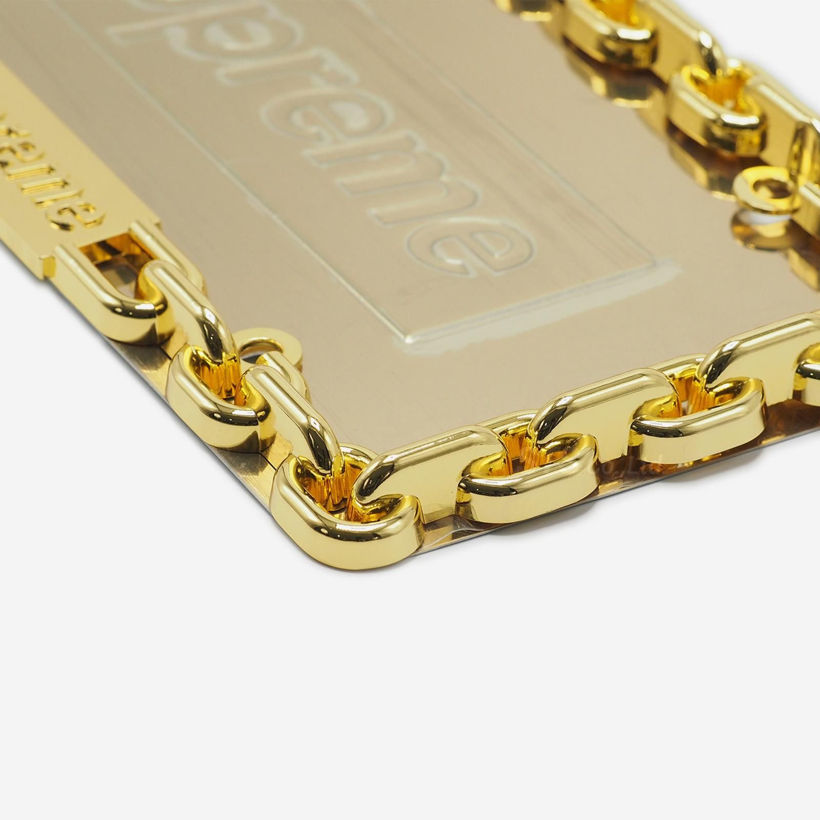 Supreme chain license hot sale plate frame gold