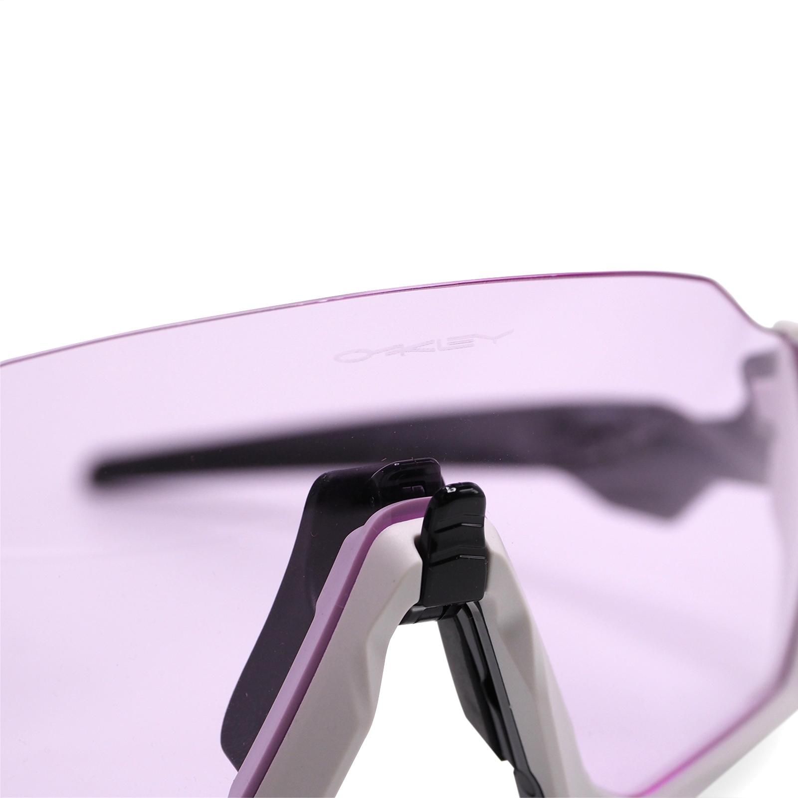 Oakley - Flight Jacket / Matte Grey Prizm Low Light - ParkSIDER