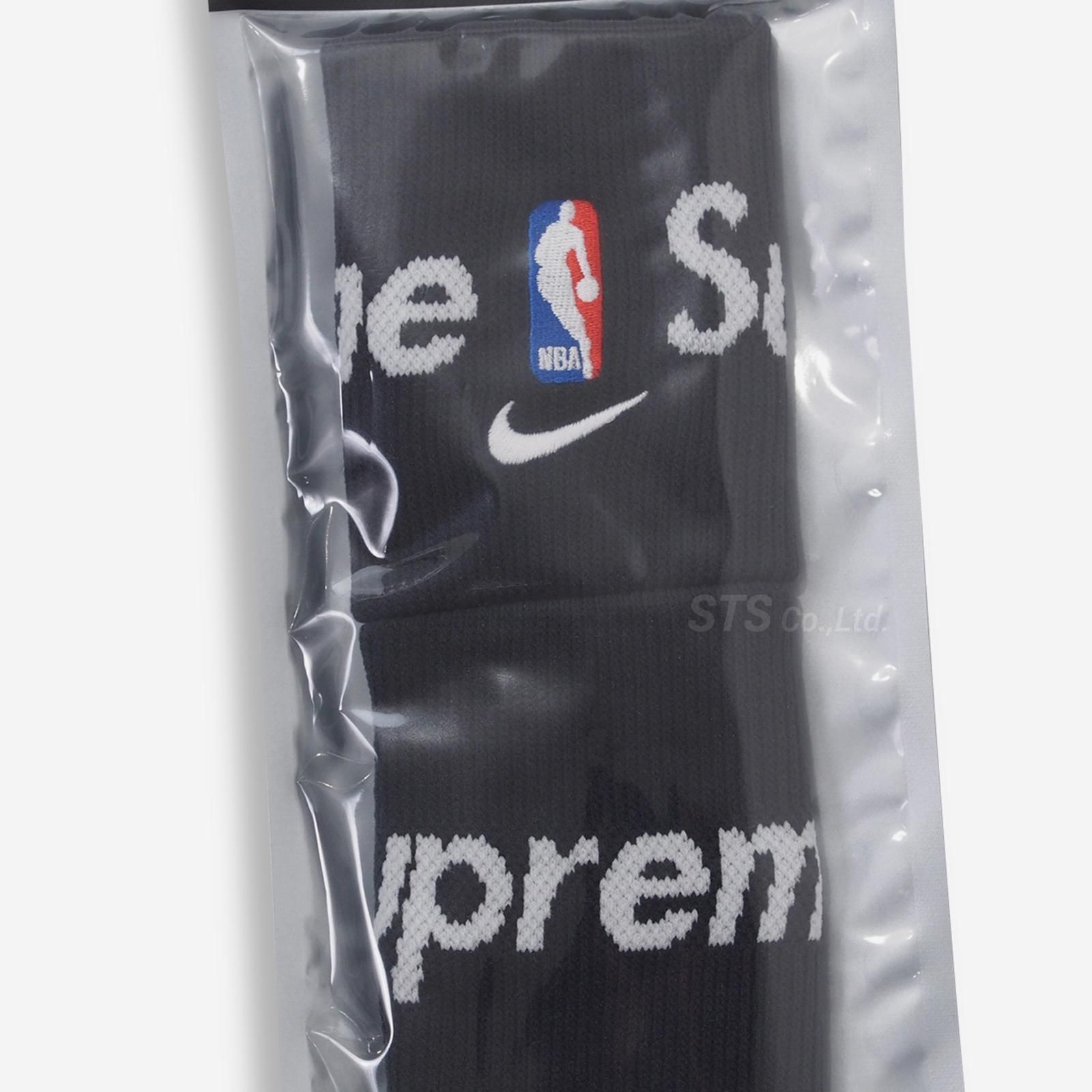 Supreme - 黒 Supreme/Nike/NBA Wristbands Supreme Nike NBA Wristbands (SS19) - $30
