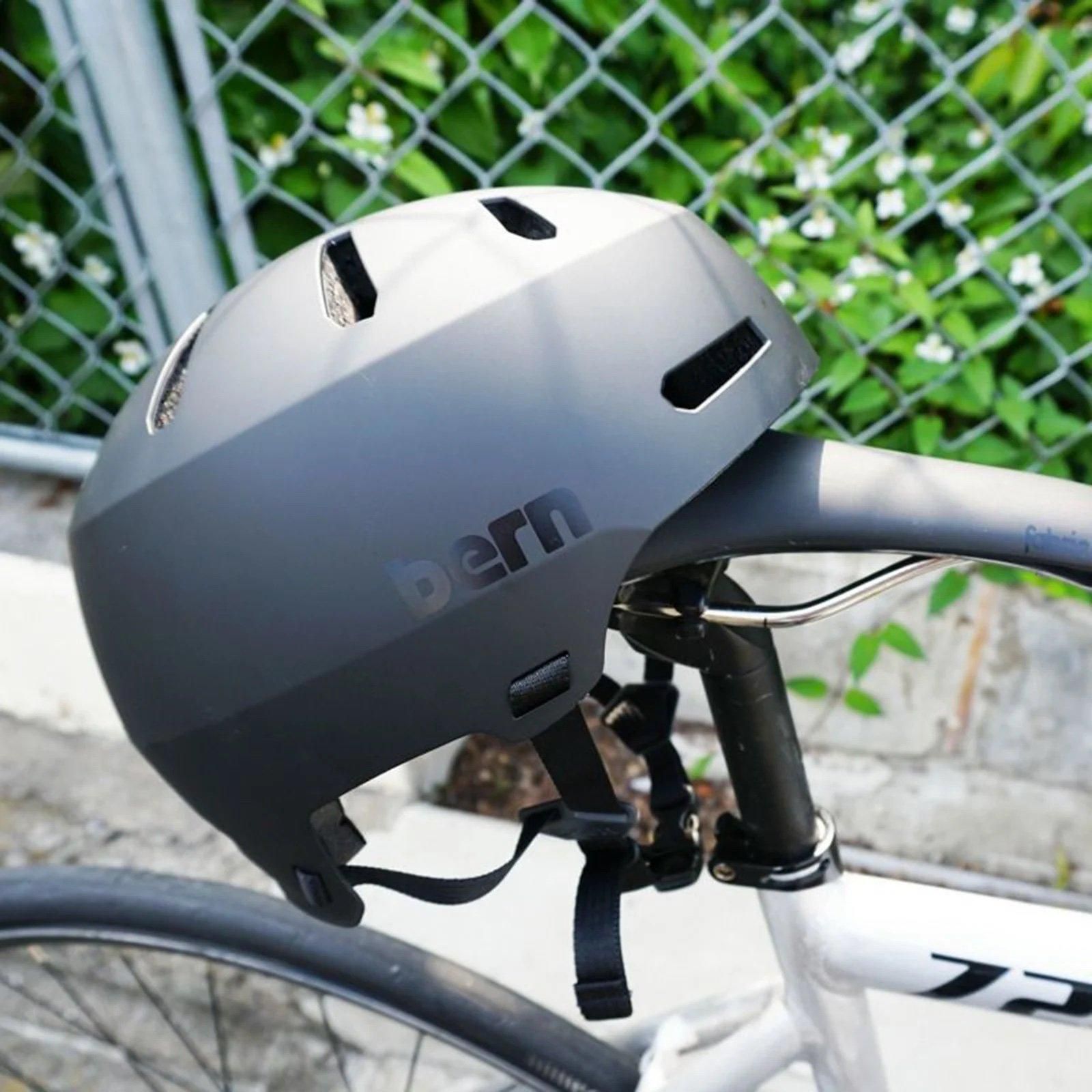 BERN】MACON 2.0 カラー：matte black バーン ヘルメット HELMET