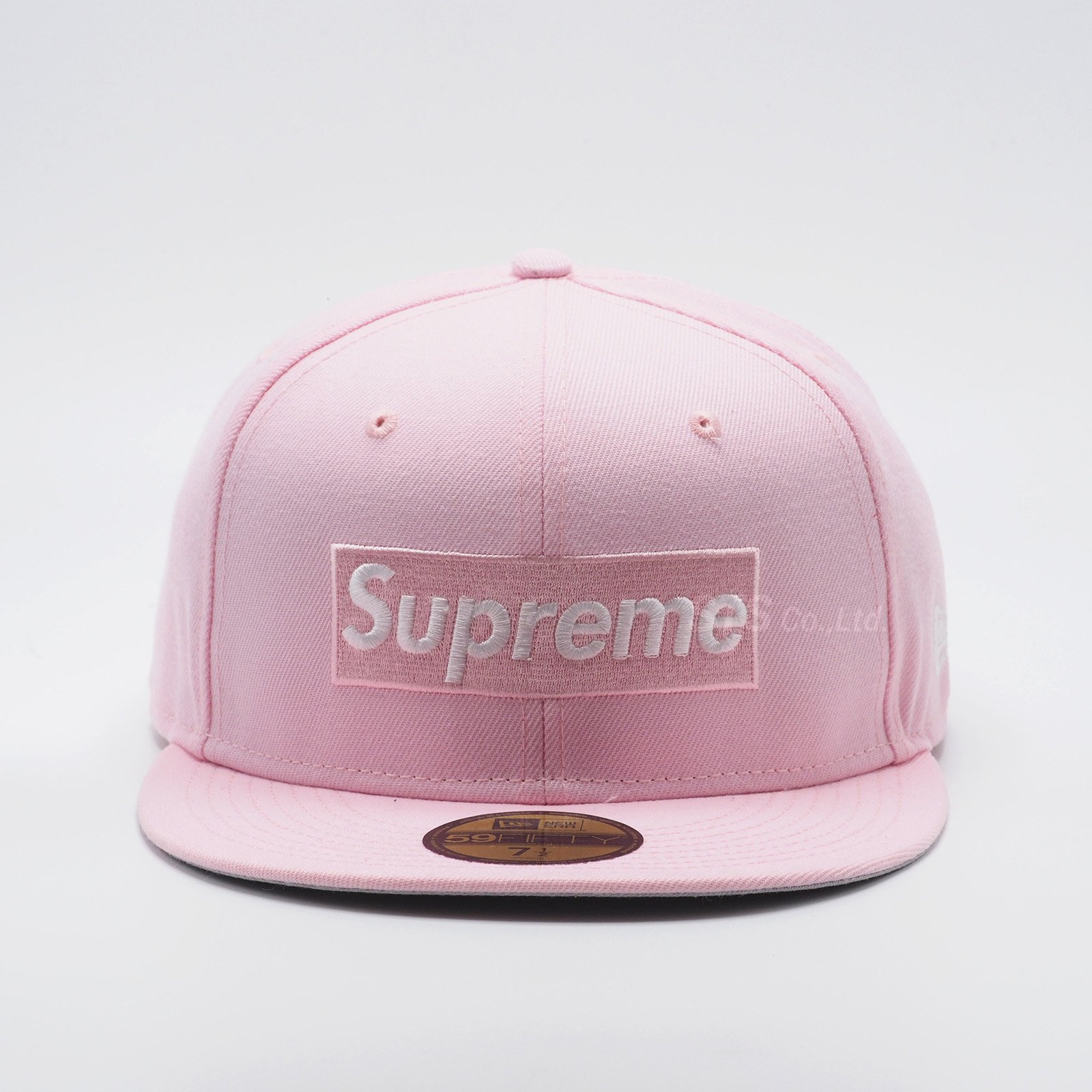 Supreme - Champions Box Logo New Era - ParkSIDER