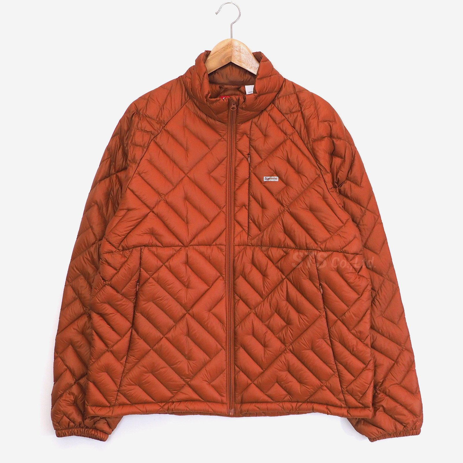 SPELLOUT QUILTED LIGHTWEIGHT DOWN JACKET
