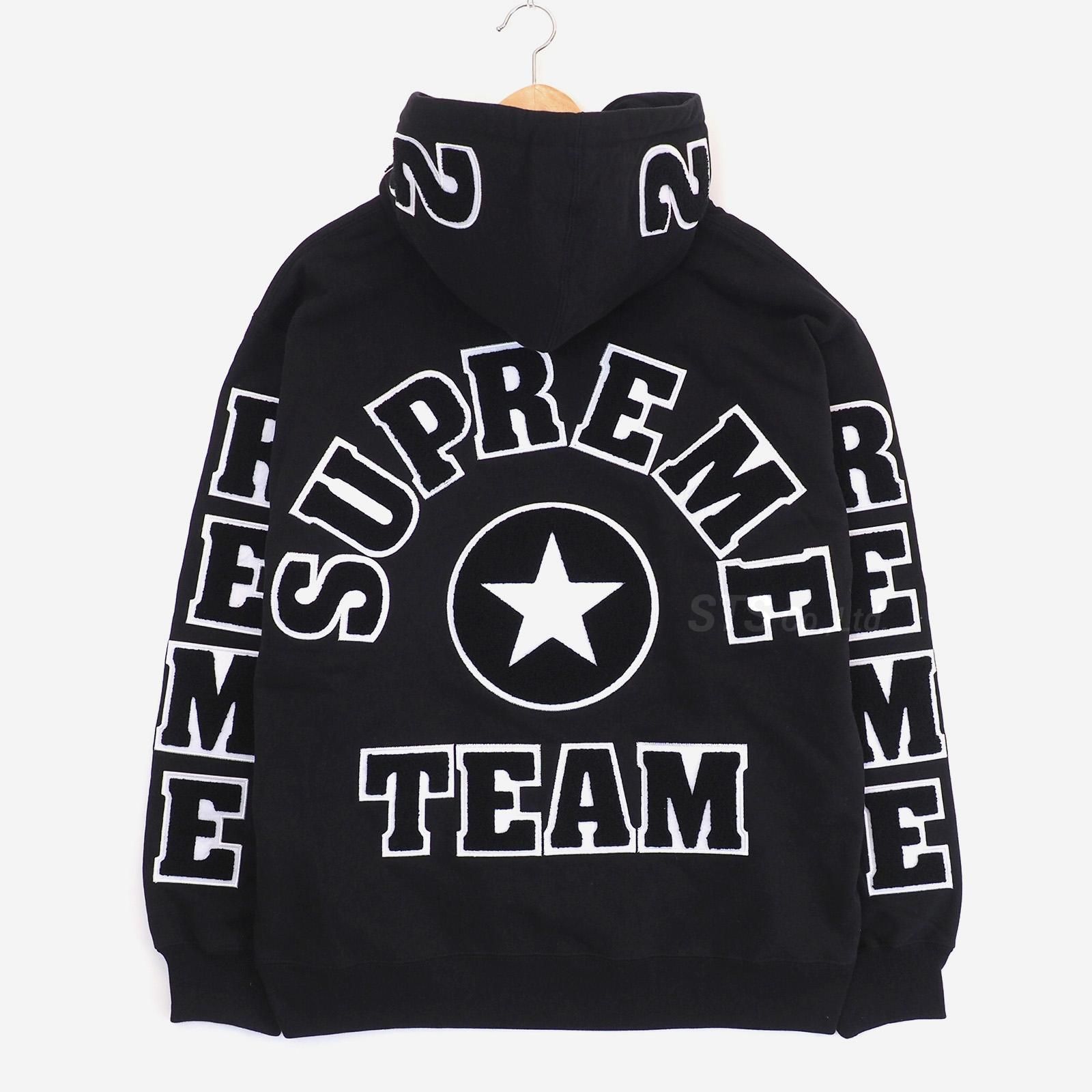 Supreme®/ Chenille Hooded Sweatshirt/ M Supreme Embroidered Chenille Hooded Sweatshirt Black Men's