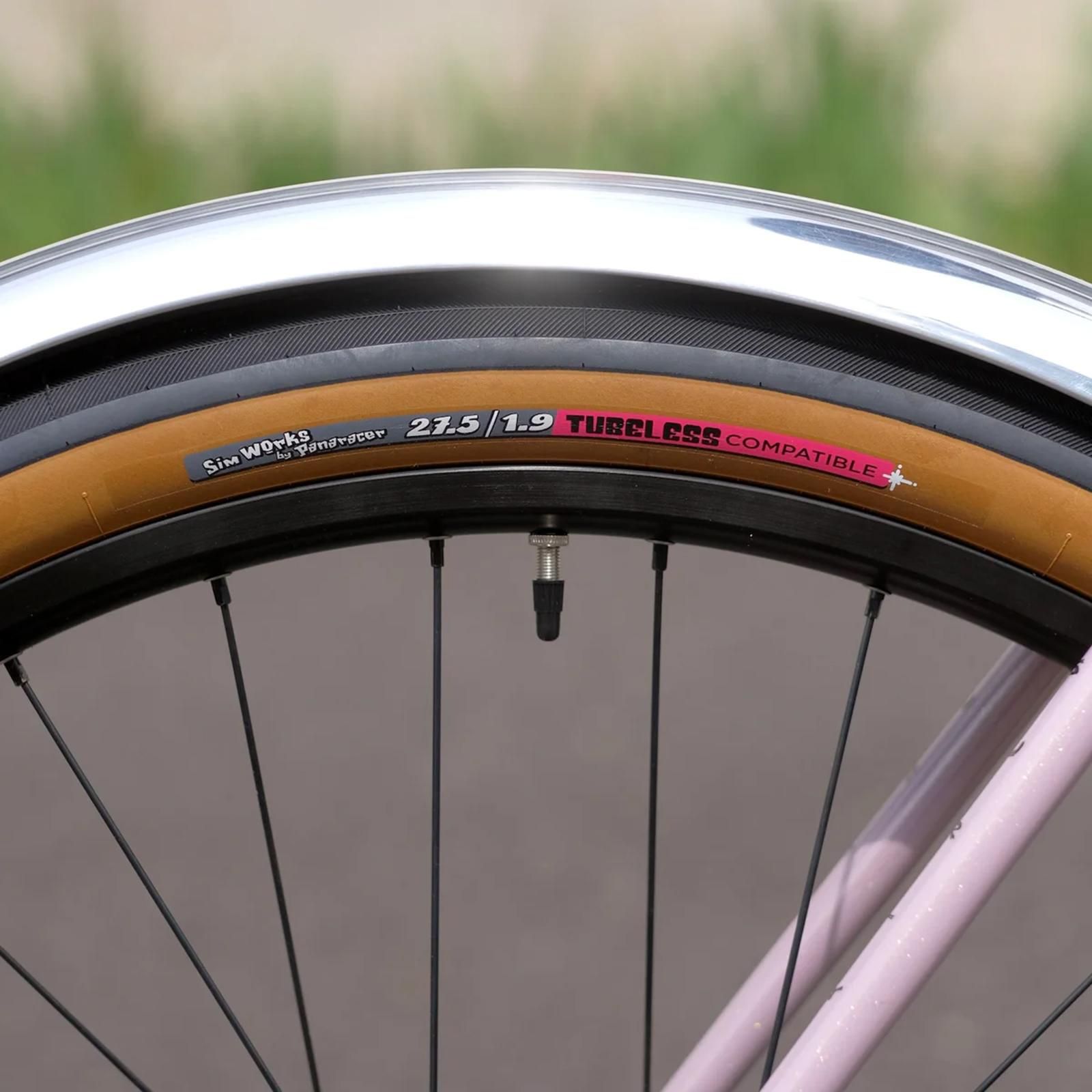 シムワークスbyパナレーサー　VOLUMMY 700×38C 2本セット SIMWORKS Volummy Tire 700c – SimWorks Online Store